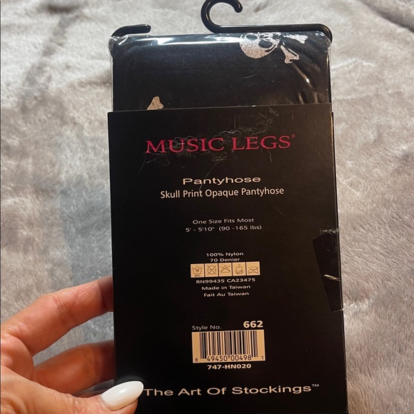 Music Legs Black and White Skull Print Pantyhose - Picture 2 of 3